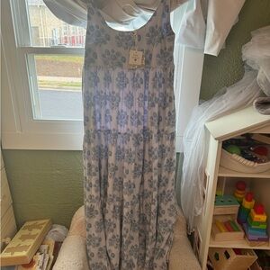 Kate Quinn Women’s Small Cotton Blue Dahlia